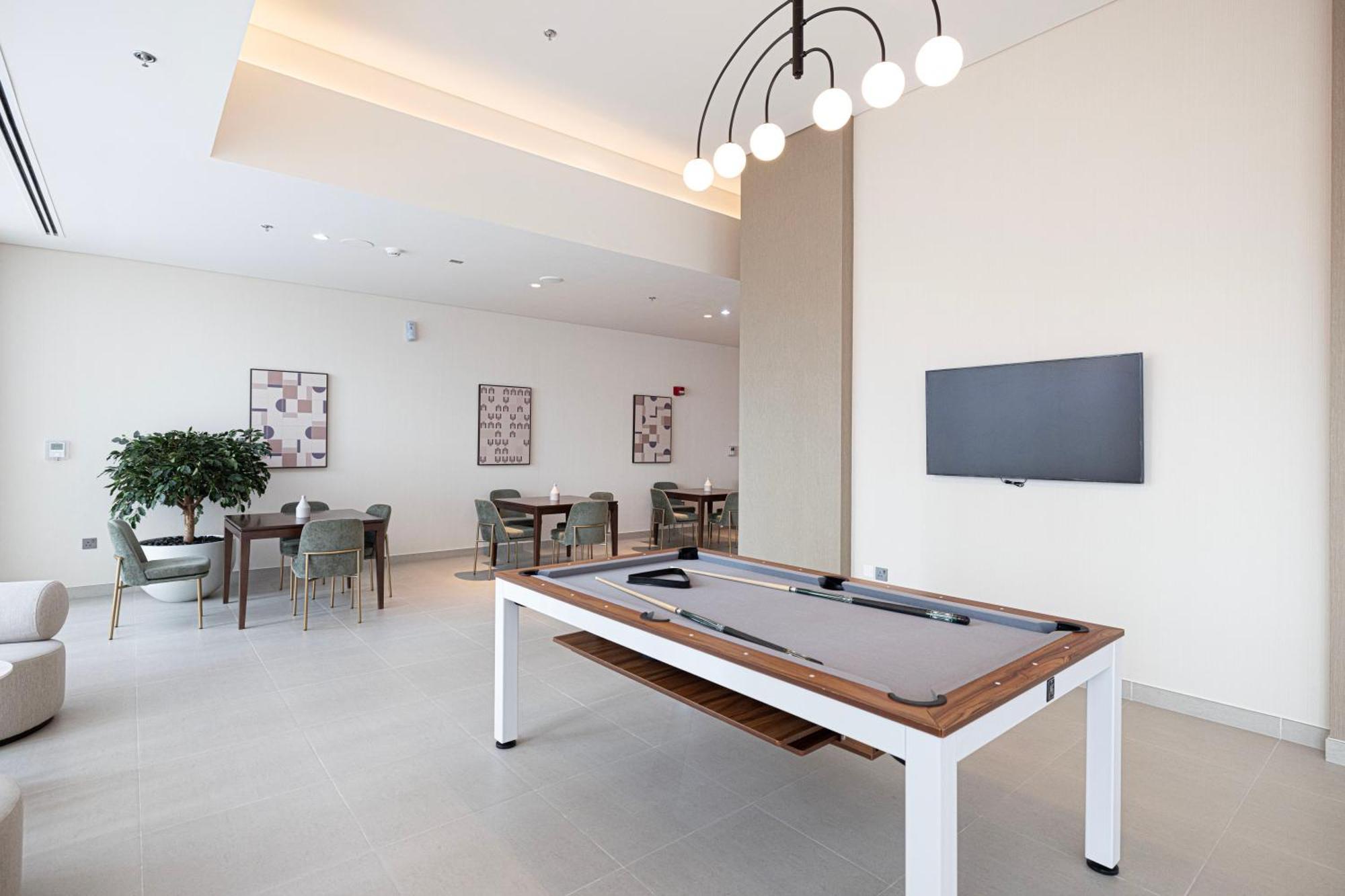 Apartment Tower - New Elite Opera View, Opposite Burj Khalifa And Mall *